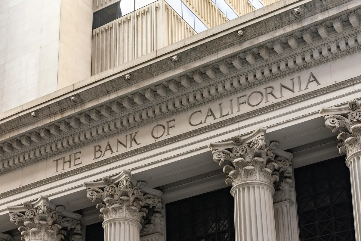 FDIC-insured bank building — Bright Money partner banks protect your deposits