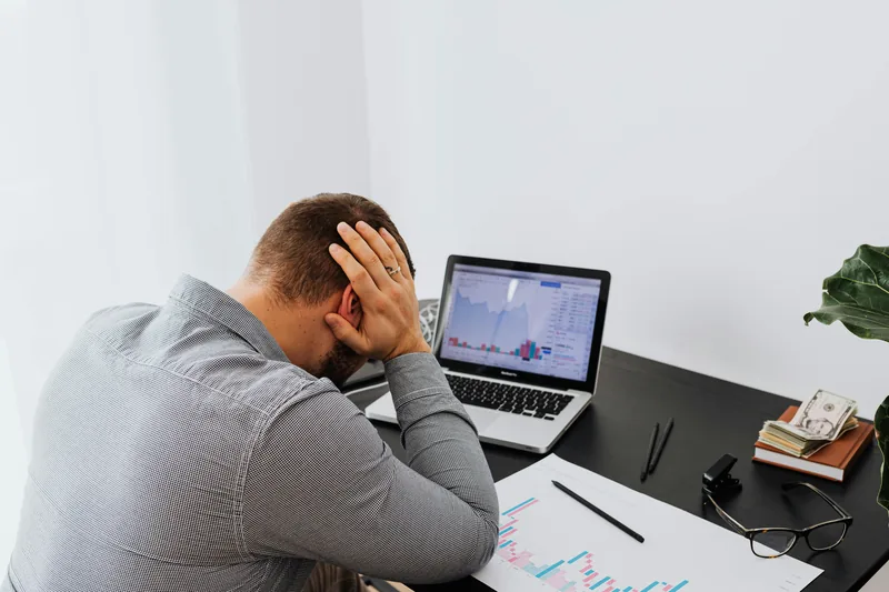 User frustrated with Bright Money billing complaints